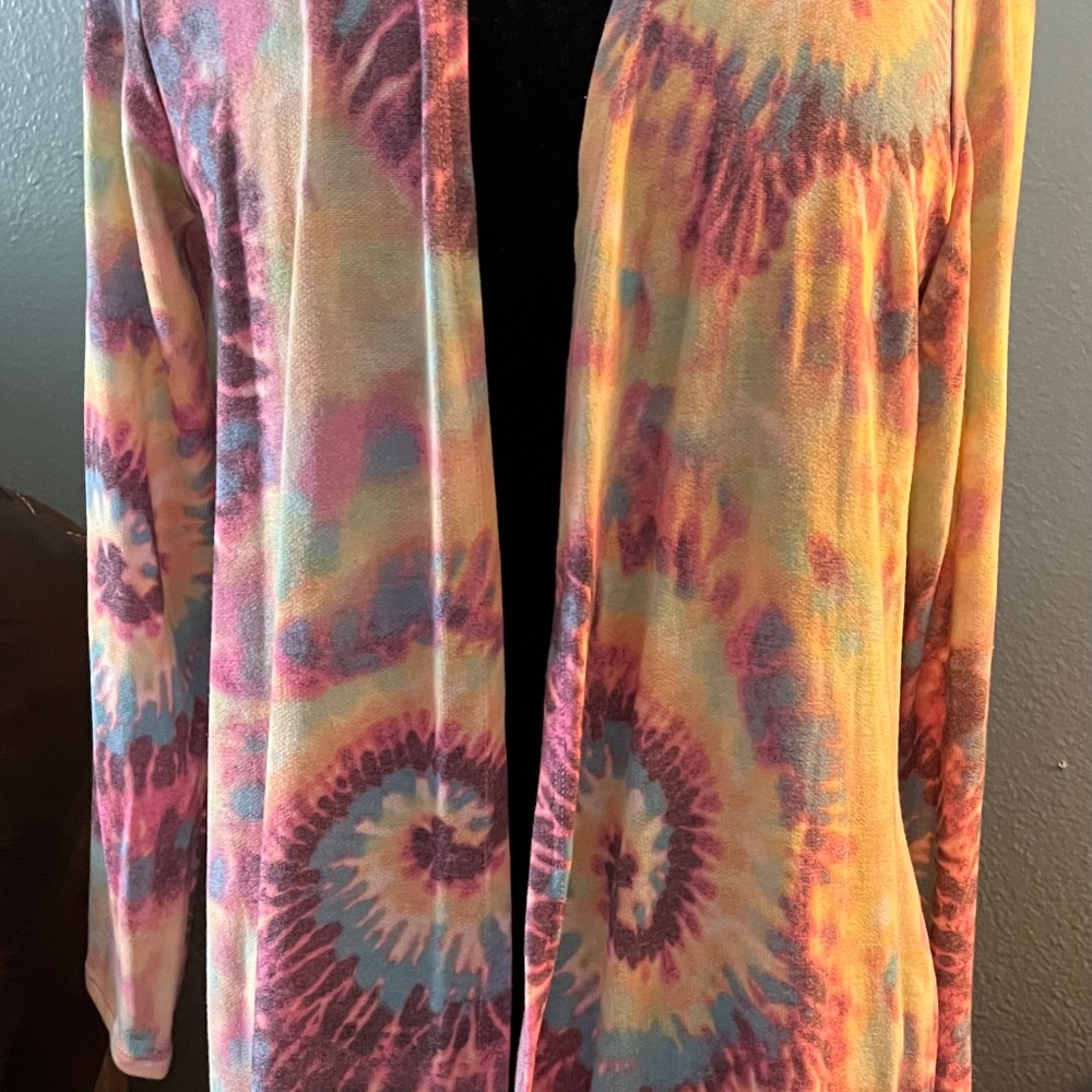 Bright tie dyed kimono